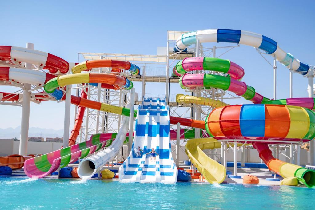 MOVENPICK WATERPARK RESORT & SPA SOMA BAY